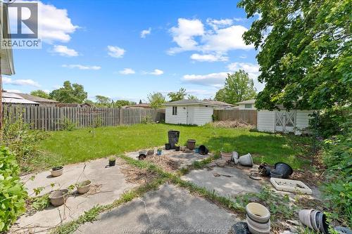 10575 Mulberry Drive, Windsor, ON - Outdoor