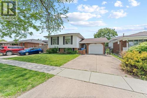 10575 Mulberry Drive, Windsor, ON - Outdoor