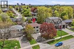 2122 BRIDGE Road Oakville, ON L6L 2G1