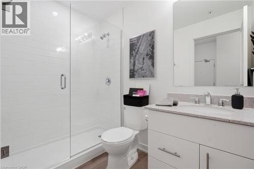 251 Northfield Drive E Unit# 312, Waterloo, ON - Indoor Photo Showing Bathroom