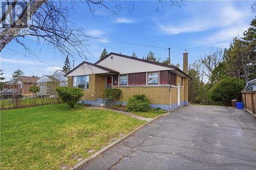 1587 Crestmoor Road  Greater Sudbury, ON P3A 4M3