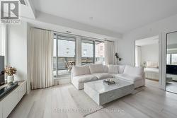 206 - 1888 QUEEN STREET E Toronto, ON M4L 1H3