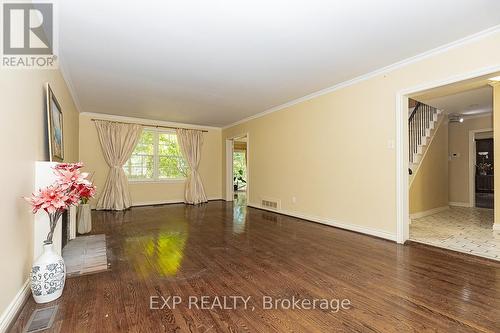 9 Laureleaf Road, Markham, ON - Indoor Photo Showing Other Room
