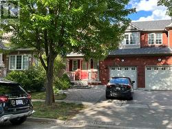 11 BERN STREET E Markham, ON L6E 1G7