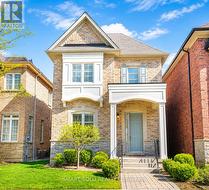 22 MAYAPPLE LANE N Richmond Hill, ON L4E 1B8