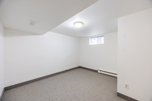 Chambre à coucher - 218 Rue Du Niagara, Kirkland, QC - Indoor Photo Showing Other Room