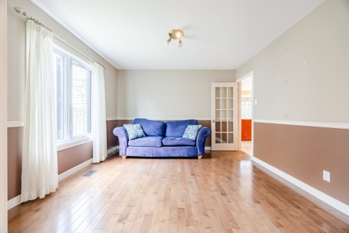 Bureau - 218 Rue Du Niagara, Kirkland, QC - Indoor Photo Showing Living Room