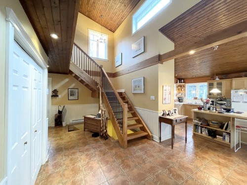 Hall d'entrée/Vestibule - 699 Ch. Du Lac-Des-Cornes, Chute-Saint-Philippe, QC - Indoor Photo Showing Other Room