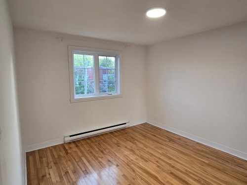 Chambre à coucher - 134 64E Avenue, Montréal (Lasalle), QC - Indoor Photo Showing Other Room
