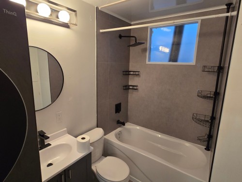 Salle de bains - 134 64E Avenue, Montréal (Lasalle), QC - Indoor Photo Showing Bathroom