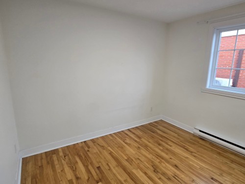 Chambre à coucher - 134 64E Avenue, Montréal (Lasalle), QC - Indoor Photo Showing Other Room