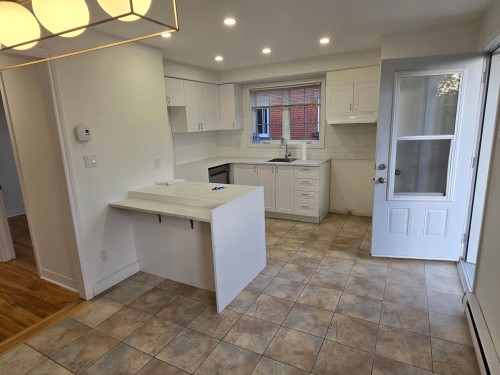 Cuisine - 134 64E Avenue, Montréal (Lasalle), QC - Indoor Photo Showing Kitchen