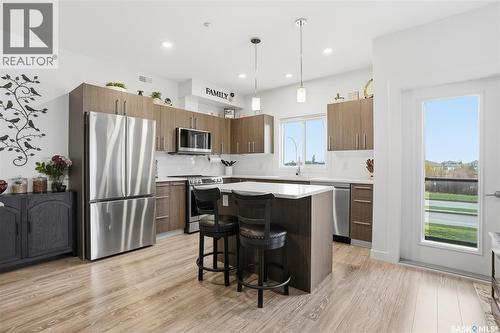 214 142 Pawlychenko Lane, Saskatoon, SK - Indoor Photo Showing Kitchen With Stainless Steel Kitchen With Upgraded Kitchen