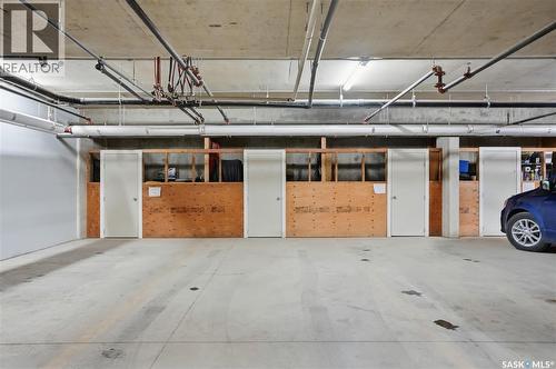 214 142 Pawlychenko Lane, Saskatoon, SK - Indoor Photo Showing Garage