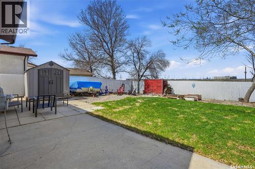 2838 Hartmann Crescent E, Regina, SK - Outdoor