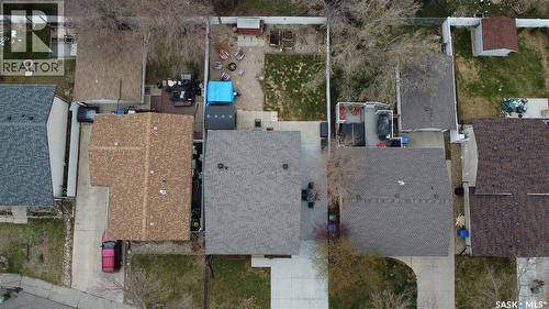 2838 Hartmann Crescent E, Regina, SK - Outdoor