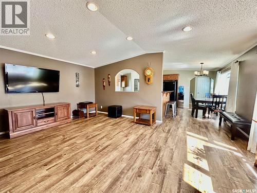 607 Beharrel Street, Oxbow, SK - Indoor
