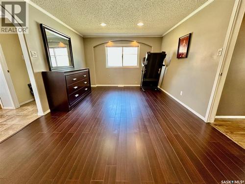 607 Beharrel Street, Oxbow, SK - Indoor