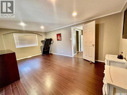 607 Beharrel Street, Oxbow, SK - Indoor