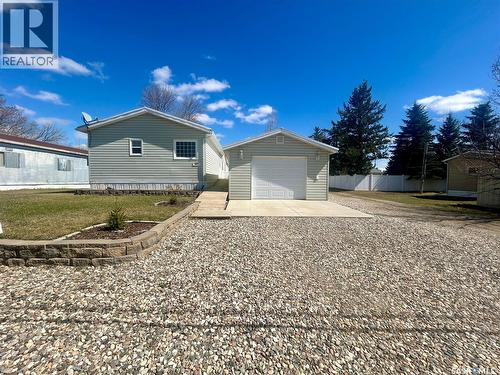 607 Beharrel Street, Oxbow, SK - Outdoor