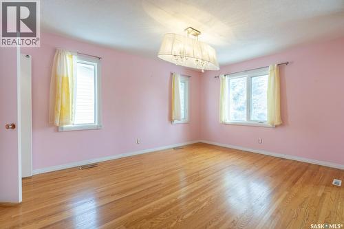 6 Hogarth Place, Regina, SK - Indoor Photo Showing Other Room