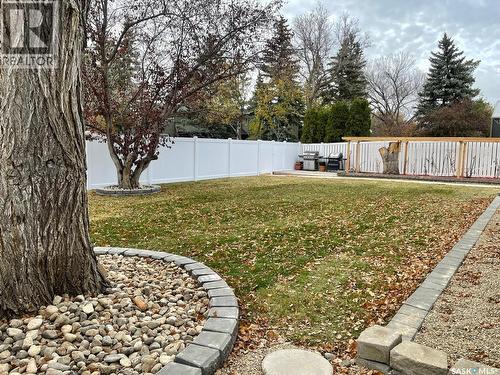 6 Hogarth Place, Regina, SK - Outdoor