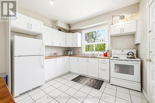 Newer Kitchen '22/'23 - 43 Harvey Street, Hamilton (Gibson), ON - Indoor Photo Showing Kitchen