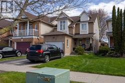 43 MADDEN PLACE Clarington (Bowmanville), ON L1C 5K3