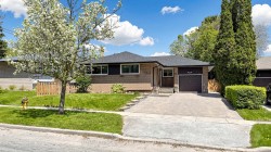 59 Woodgarden Crescent Toronto, ON M1E 3K3