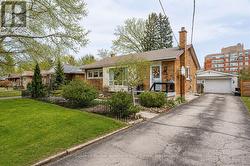 22 SKOV CRESCENT Guelph (General Hospital), ON N1E 4B7