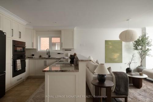 98 Dallimore Circle, Toronto, ON - Indoor Photo Showing Kitchen