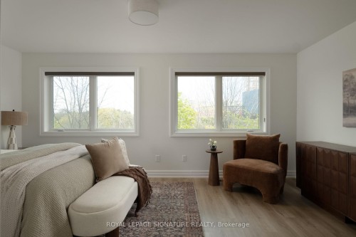 98 Dallimore Circle, Toronto, ON - Indoor Photo Showing Bedroom