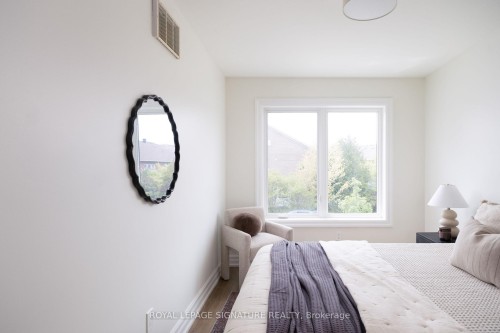 98 Dallimore Circle, Toronto, ON - Indoor Photo Showing Bedroom