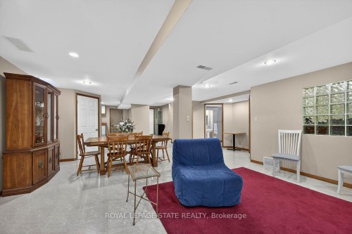 15 Gabriele Court, Hamilton, ON - Indoor Photo Showing Other Room
