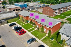 35-41 Orchard Place Chatham-Kent, ON N7M 1A6