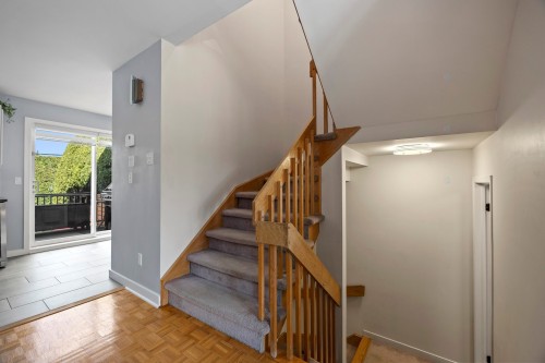 Escalier - 698 Rue Des Marquises, Beloeil, QC - Indoor Photo Showing Other Room