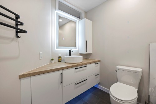 Salle de bains - 698 Rue Des Marquises, Beloeil, QC - Indoor Photo Showing Bathroom