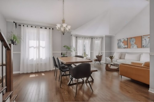 Salle à manger - 9698 Rue Riverin, Brossard, QC - Indoor Photo Showing Dining Room