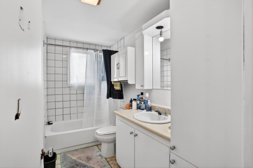 Salle de bains - 143  - 145 Rue Danis, Saint-Jérôme, QC - Indoor Photo Showing Bathroom
