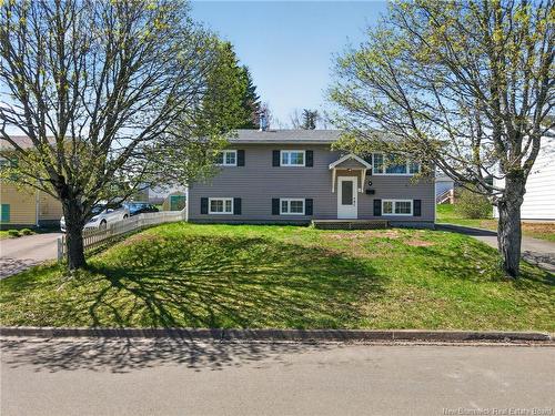 89 Aaron Crt, Riverview, NB 