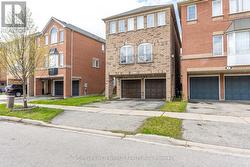 12 TOUCHSTONE DRIVE Toronto, ON M6M 5L2