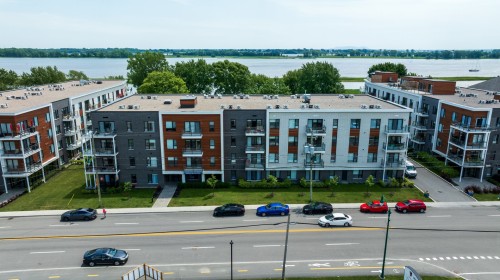 Vue d'ensemble - 407-900 Rue Notre-Dame, Repentigny (Repentigny), QC - Outdoor With Body Of Water With Facade