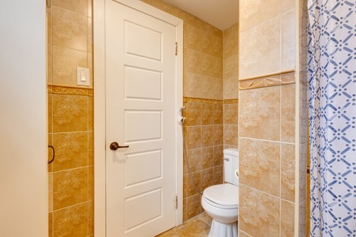 Bathroom - 3888 Rue Monselet, Montréal (Montréal-Nord), QC - Indoor Photo Showing Bathroom