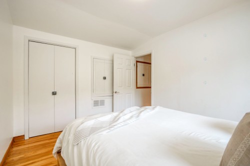 Bedroom - 17 Av. Des Ormes, Saint-Basile-Le-Grand, QC - Indoor Photo Showing Bedroom