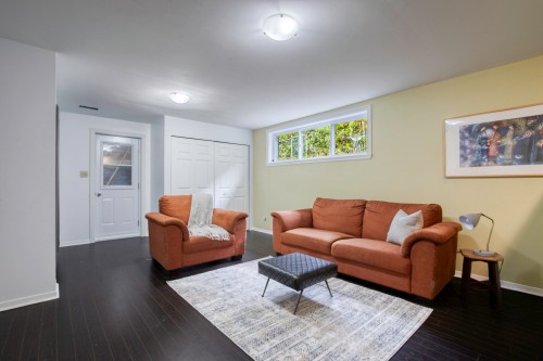 Family Room - 17 Av. Des Ormes, Saint-Basile-Le-Grand, QC - Indoor Photo Showing Living Room