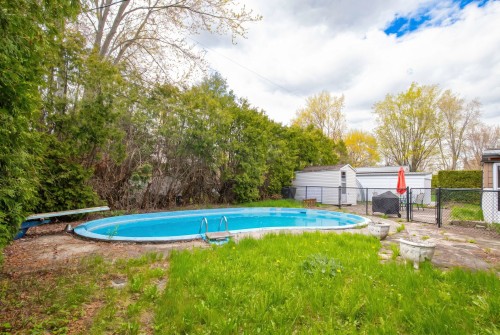 Courtyard - 17 Av. Des Ormes, Saint-Basile-Le-Grand, QC - Outdoor With In Ground Pool With Backyard