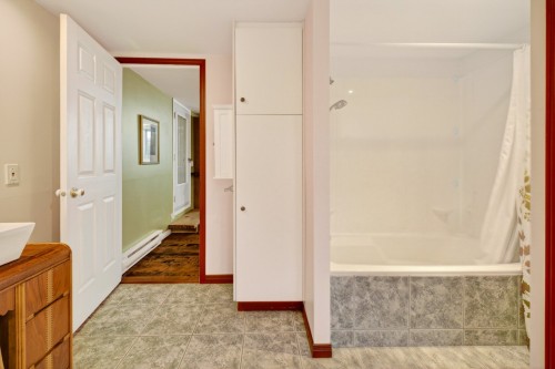 Salle de bains - 42 Ch. Du Roy, Deschambault-Grondines, QC - Indoor Photo Showing Other Room