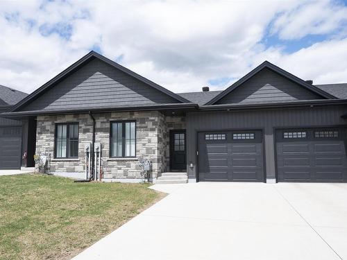 510 Gemstone Drive  Thunder Bay, ON P7G 2S5