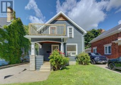 10 MARSHALL STREET  Waterloo, ON N2J 2T2