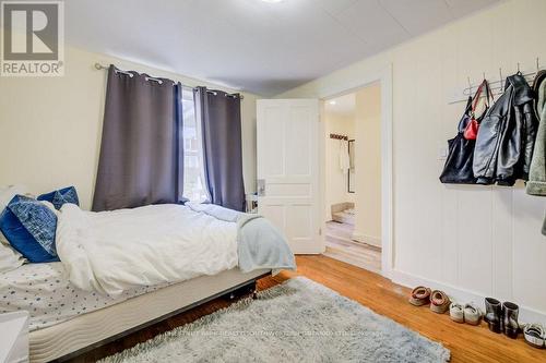 10 Marshall Street, Waterloo, ON - Indoor Photo Showing Bedroom